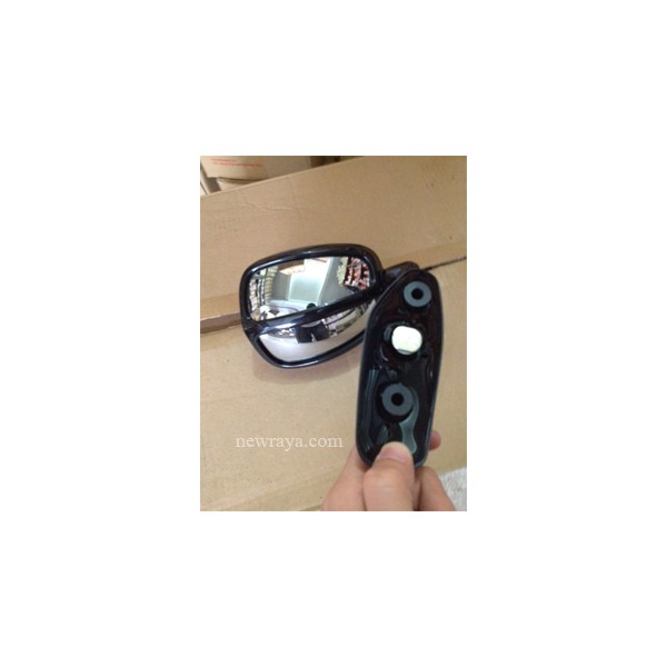 Spion Kecil Fortuner: Antara Estetika, Fungsionalitas, dan Keselamatan
